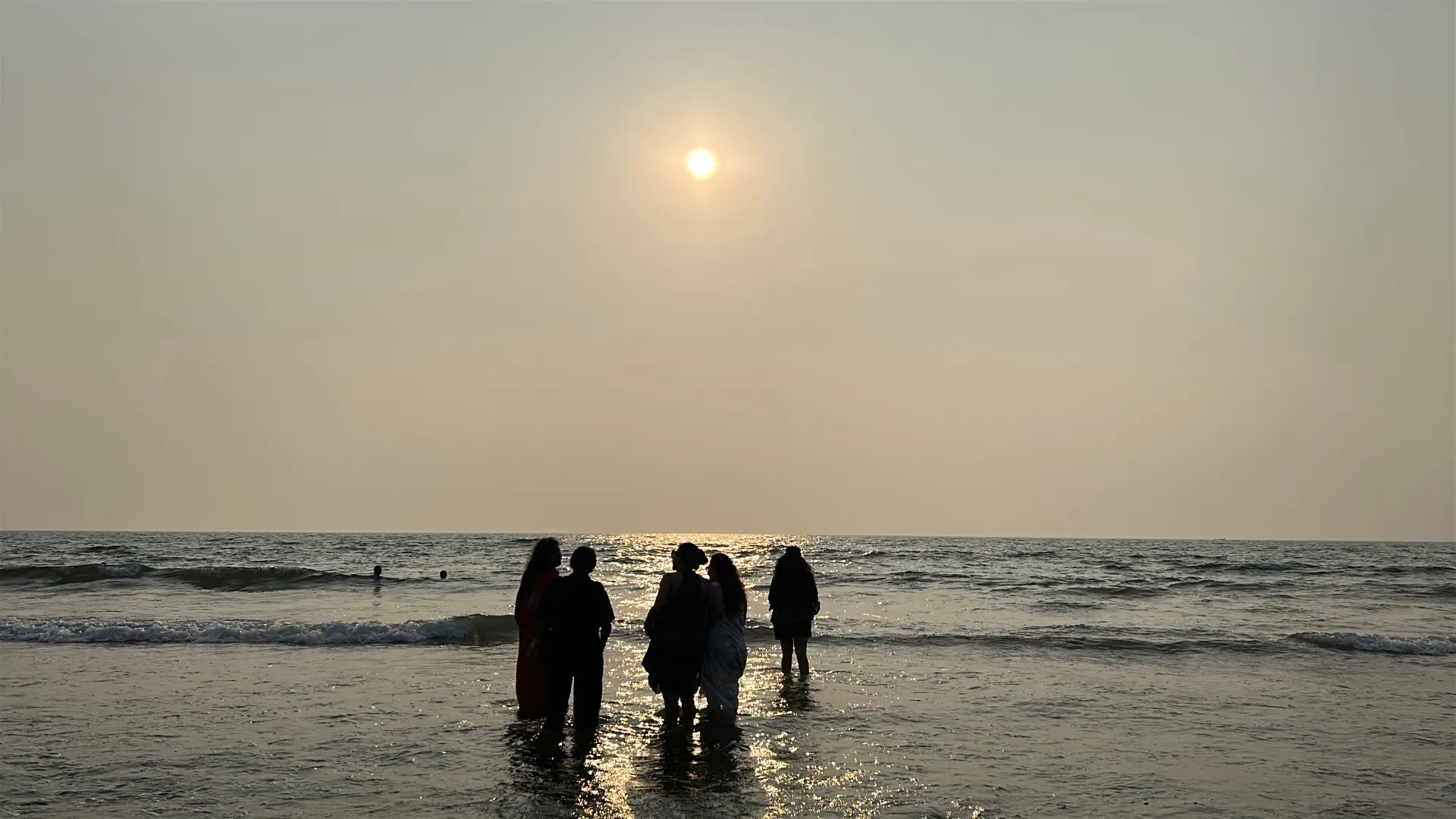 Beach sunset at Bloom